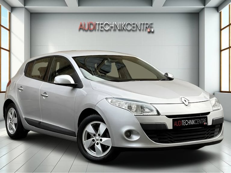 2009 Renault Megane Dynamique Hatchback Petrol Manual