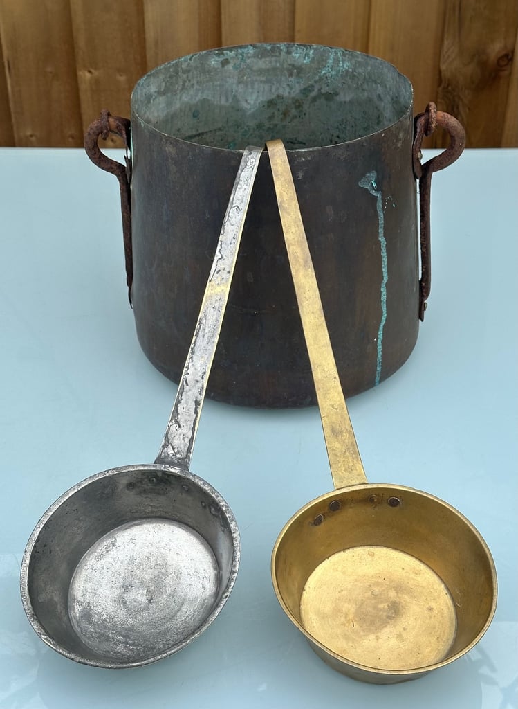 ANTIQUE FRENCH BRASS LADLES, HANGING DIPPERS, LOUCHES, L38cm - 1800s KITCHENALIA - WILL POST!