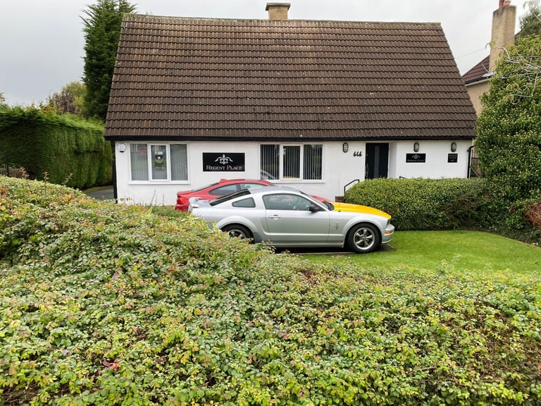 BEAUTY/THERAPY/TREATMENT ROOM AVAILABLE LS17 