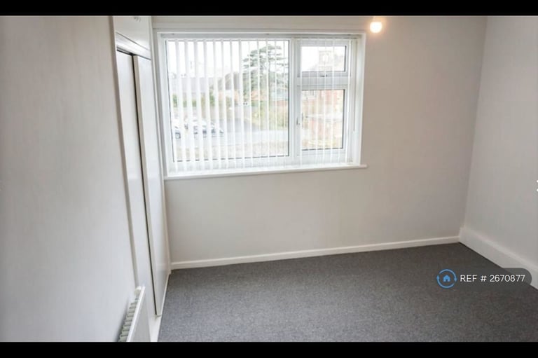 2 bedroom flat in Victoria Road, Birmingham, B27 (2 bed) (#2670877)