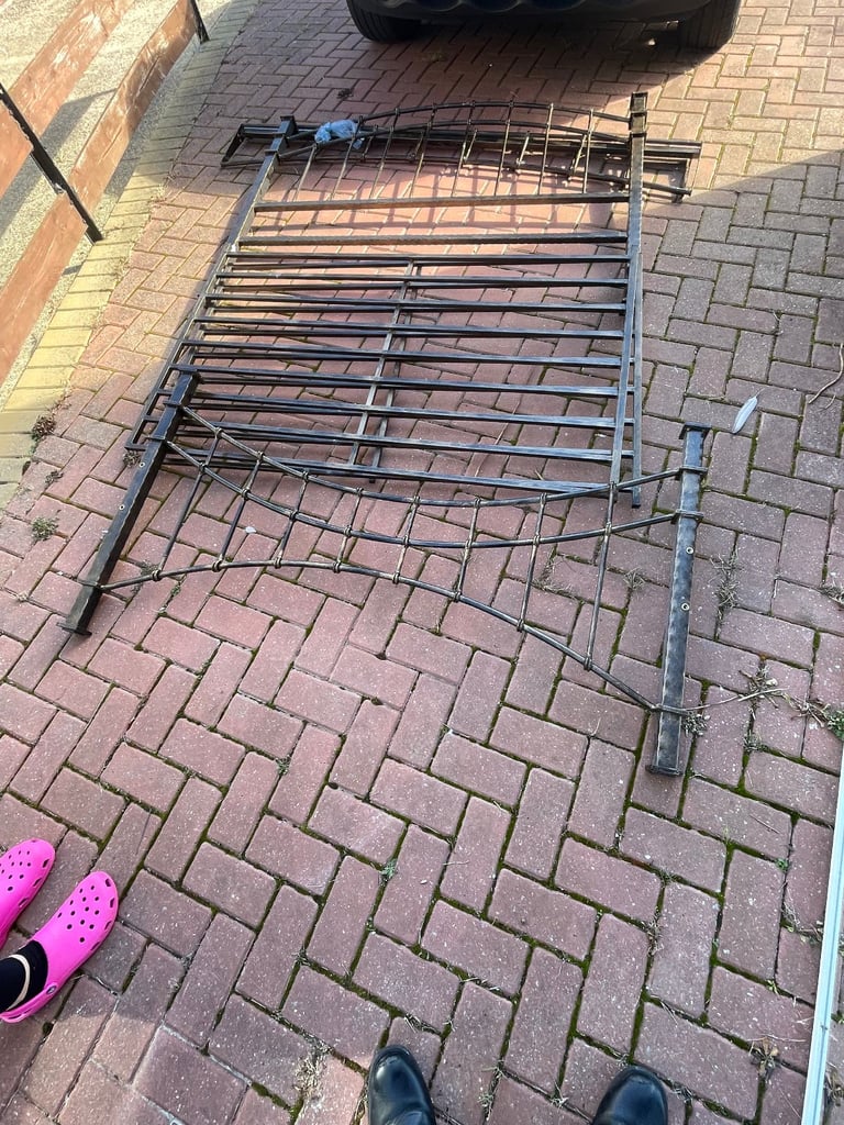 Metal Frame double bed