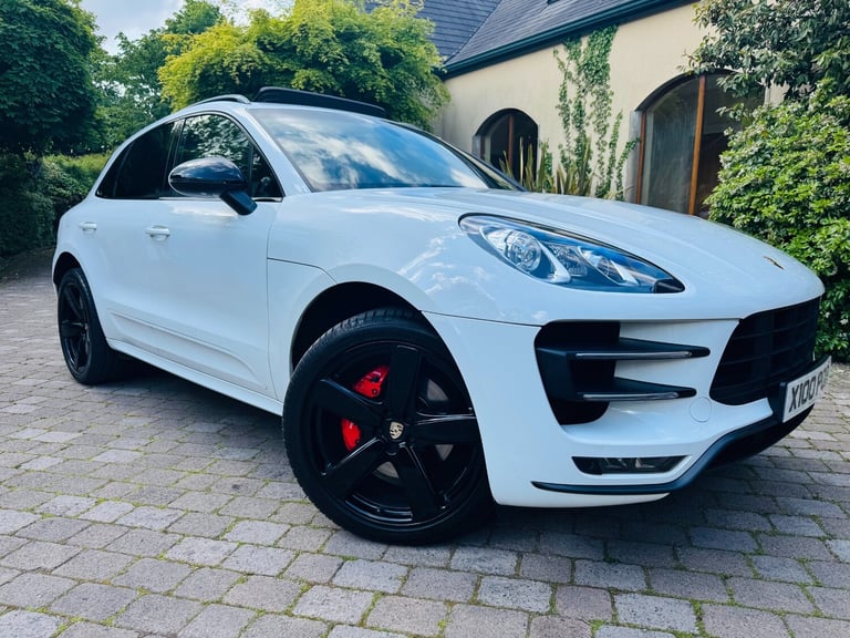 Porsche MACAN TURBO  - STUNNING MEGA SPEC - bmw mercedes audi jaguar 4x4 SUV PX 