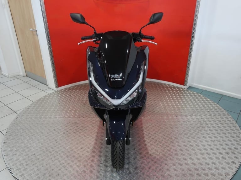 Brand new 2025 Honda PCX125 DX