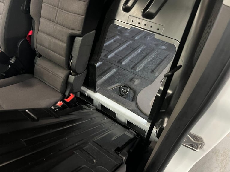 2022 Ford Transit Connect 1.5 250 EcoBlue Limited Auto L2 Euro 6 (s/s) 5dr Panel Van Diesel Autom...