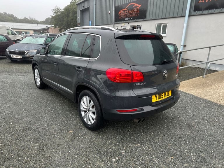 2015 Volkswagen Tiguan 2.0 TDi BlueMotion Tech Match 5dr [2WD] ESTATE DIESEL Manual