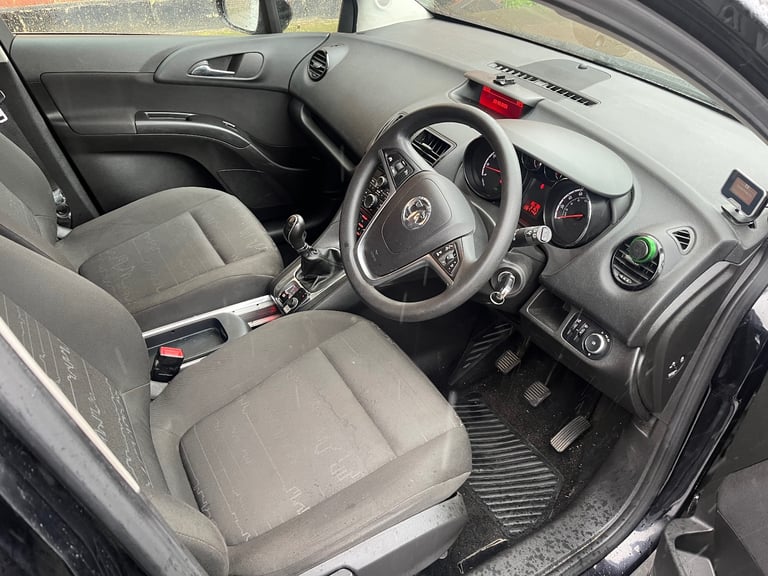 VAUXHALL MERIVA MPV 1.4 PETROL LOW MILAGE BLACK 