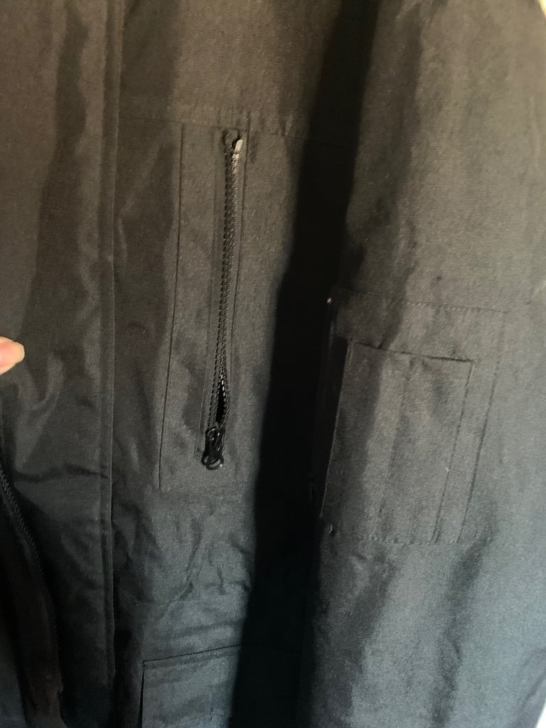 New/unworn Dickies Men’s Utility Coat PVC Coating Hooded Quilted Lining Size L see measurements