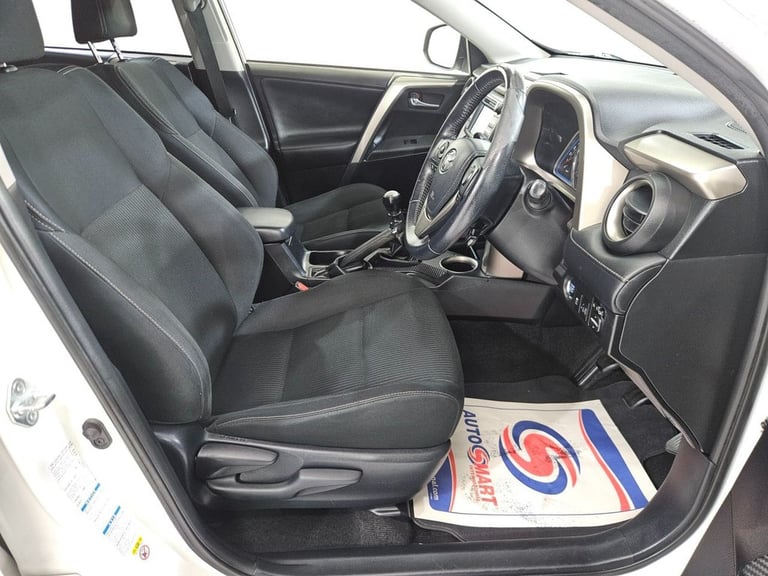 2015 15 TOYOTA RAV4 2.0 D-4D ICON SUV 5DR DIESEL MANUAL 4WD EURO 5 (S/S) (124 PS