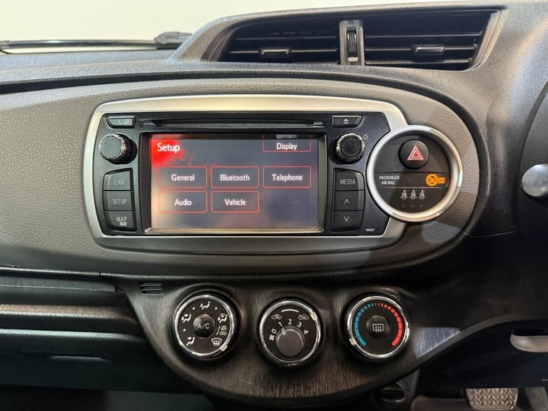 2012 Toyota Yaris 1.33 VVT-i TR 5dr Multidrive S HATCHBACK PETROL Automatic