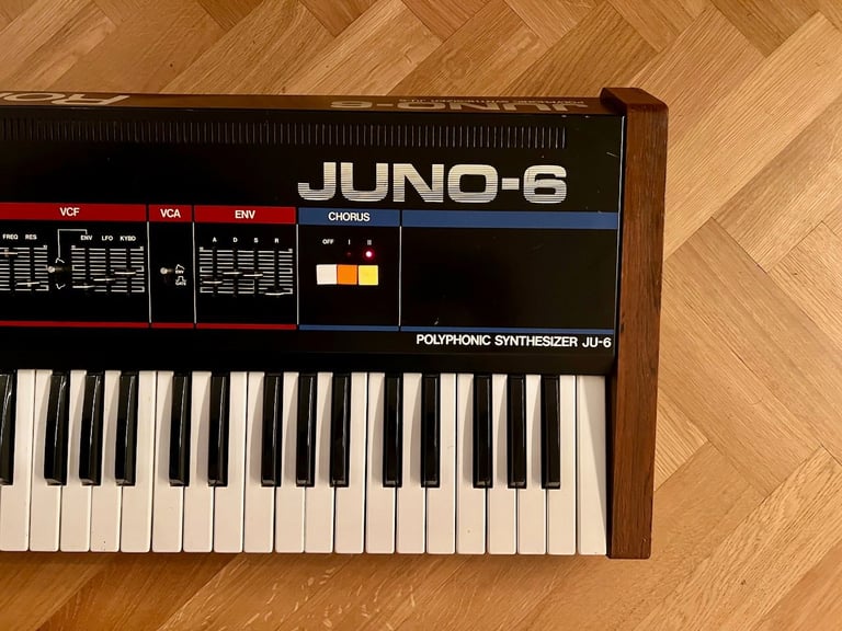 Roland Juno 6 Polyphonic Analogue Synthesizer