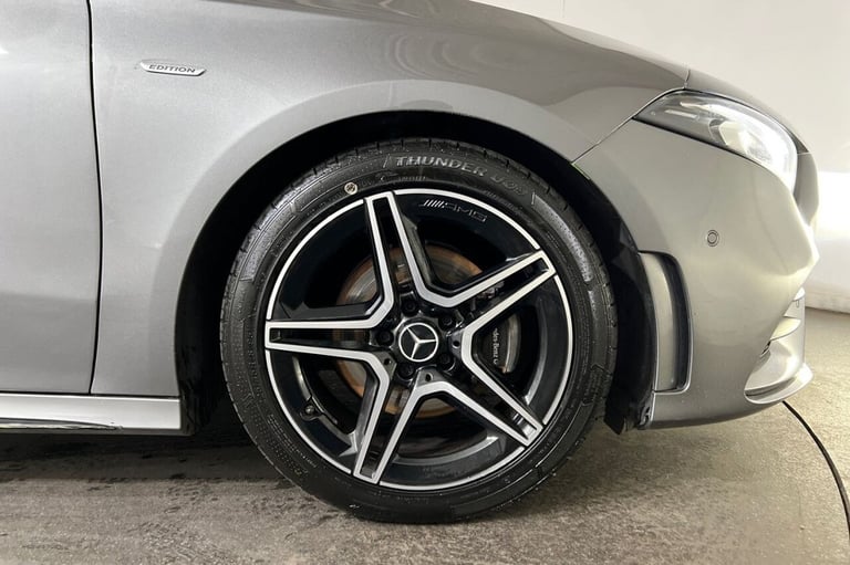 2021 71 MERCEDES-BENZ A-CLASS 1.3 A200 AMG LINE EDITION (EXECUTIVE) HATCHBACK 5D