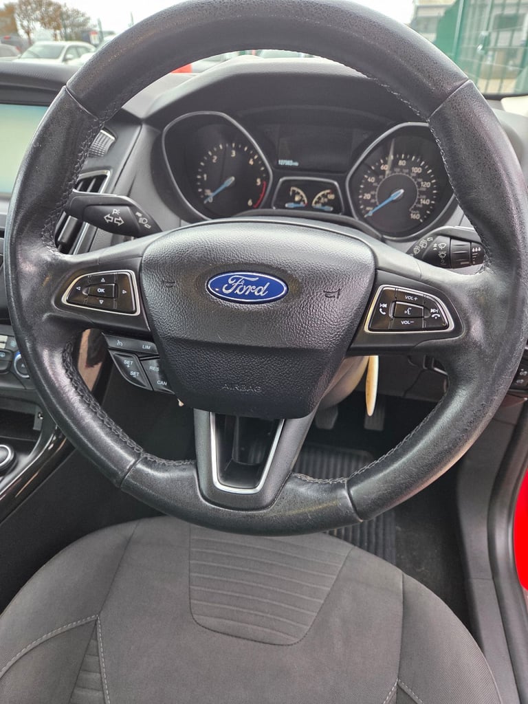 Ford, FOCUS, Hatchback, 2015, Manual, 1499 (cc), 5 doors