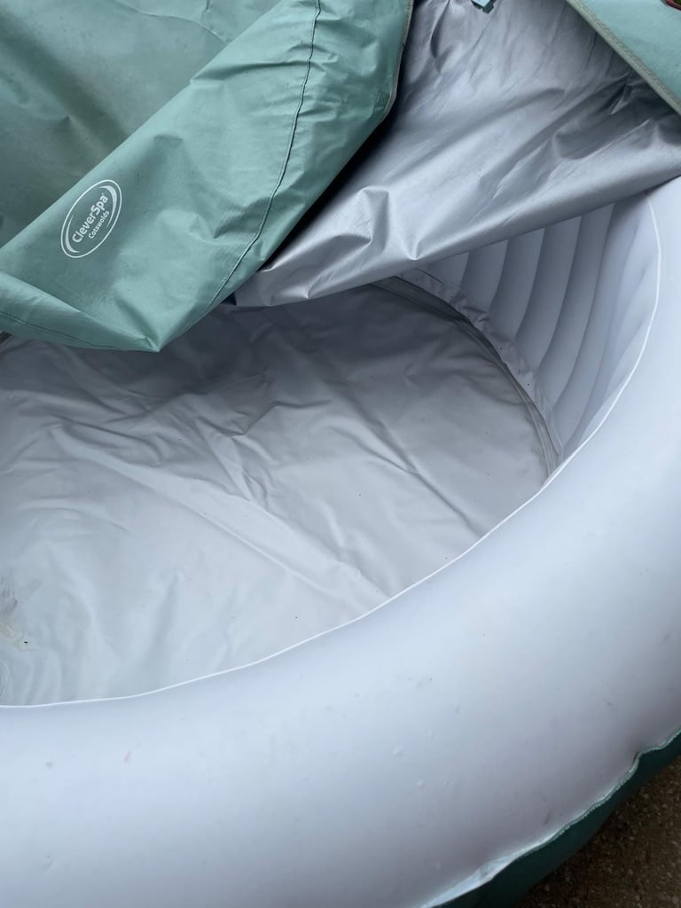 Clever spa hot tub