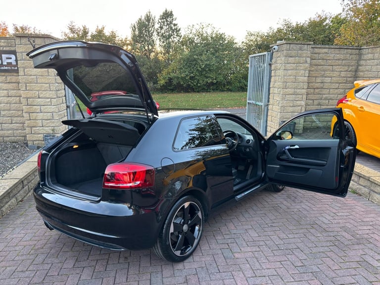  Audi A3 2.0 TFSI Black Edition S Tronic quattro Euro 5 3dr Petrol Automatic