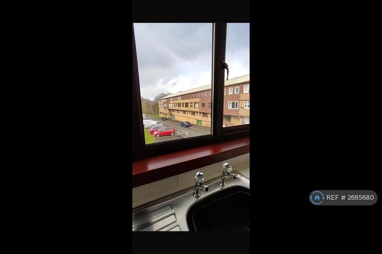 1 bedroom flat in Braehead Road, Cumbernauld, Glasgow, G67 (1 bed) (#2685680)