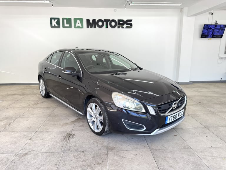 VOLVO S60 2.4 D5 SE Lux Black Auto Diesel 2010