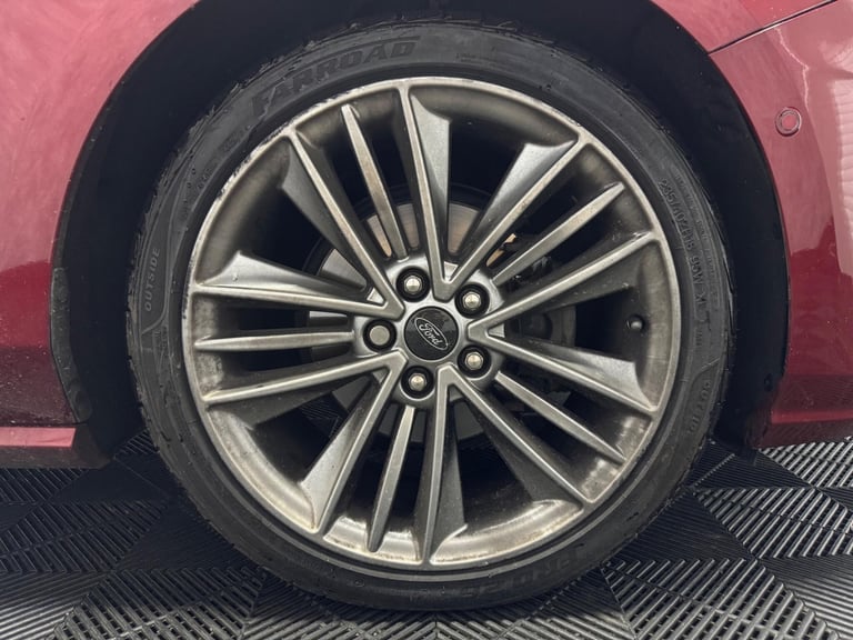 2020 Ford Focus 1.5T EcoBoost Vignale Auto Euro 6 (s/s) 5dr HATCHBACK Petrol Automatic