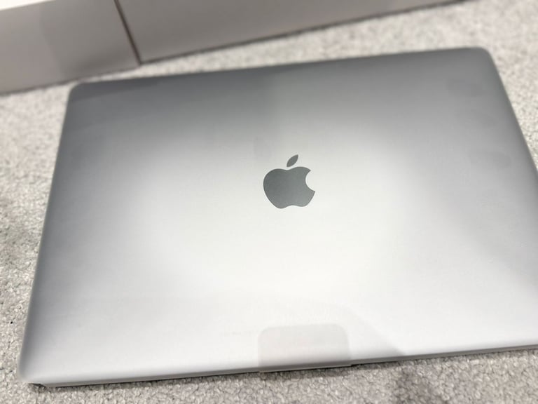 Apple MacBook Air (M1, 2020) – 13.3" – 256GB SSD – 16GB RAM – Space Grey – BRAND NEW