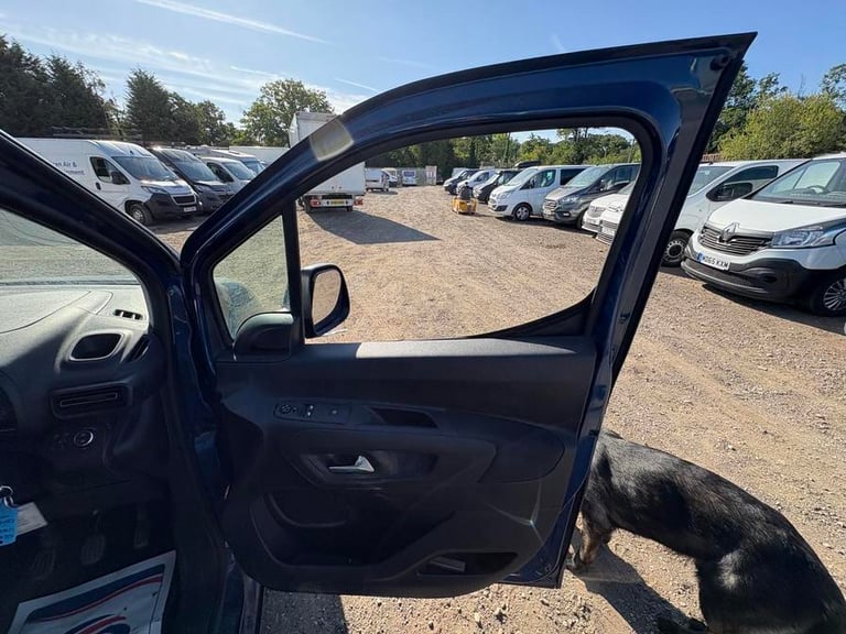 2020 Vauxhall Combo Life 1.5 Turbo D Energy XL 5dr [7 seat] MPV DIESEL Manual