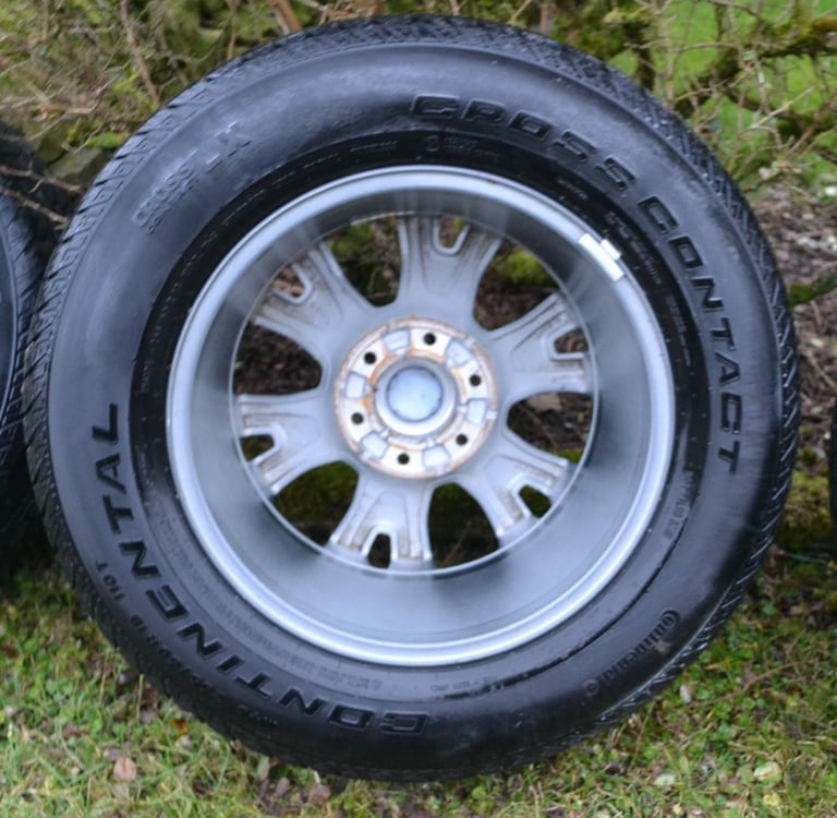 Ford Ranger 18 inch Diamond Machine Faced Alloy Wheels with Continental Tyres