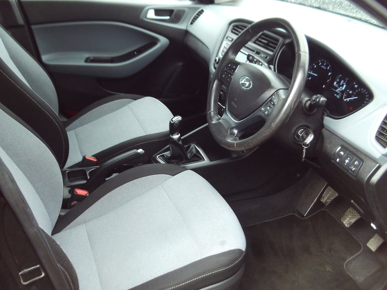 2015 Hyundai i20 1.2 SE 5dr HATCHBACK Petrol Manual