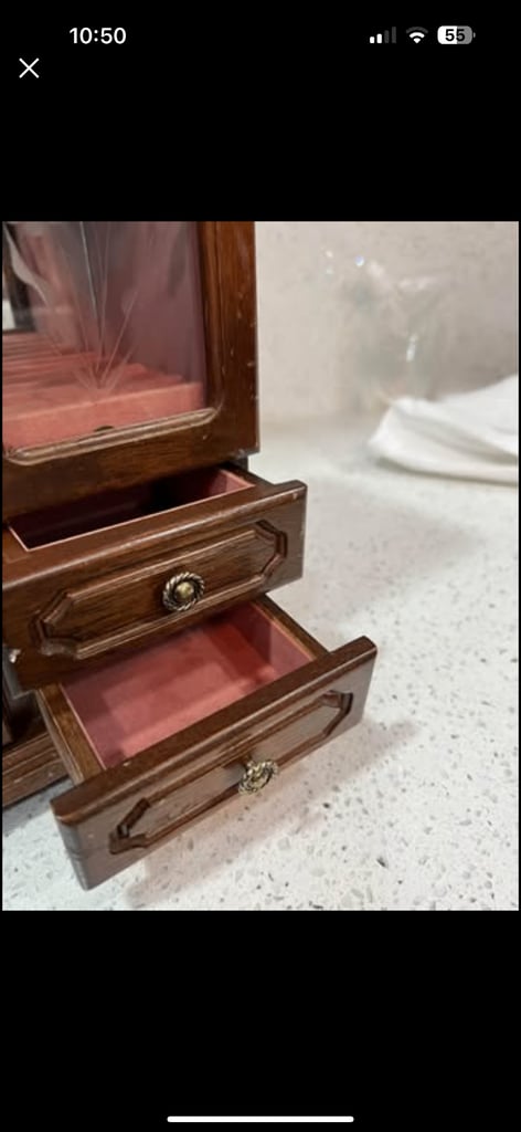 Jewellery Drawer and make up box 