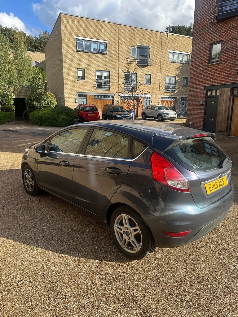 Ford, FIESTA, Hatchback, 2013, Manual, 1241 (cc), 5 doors