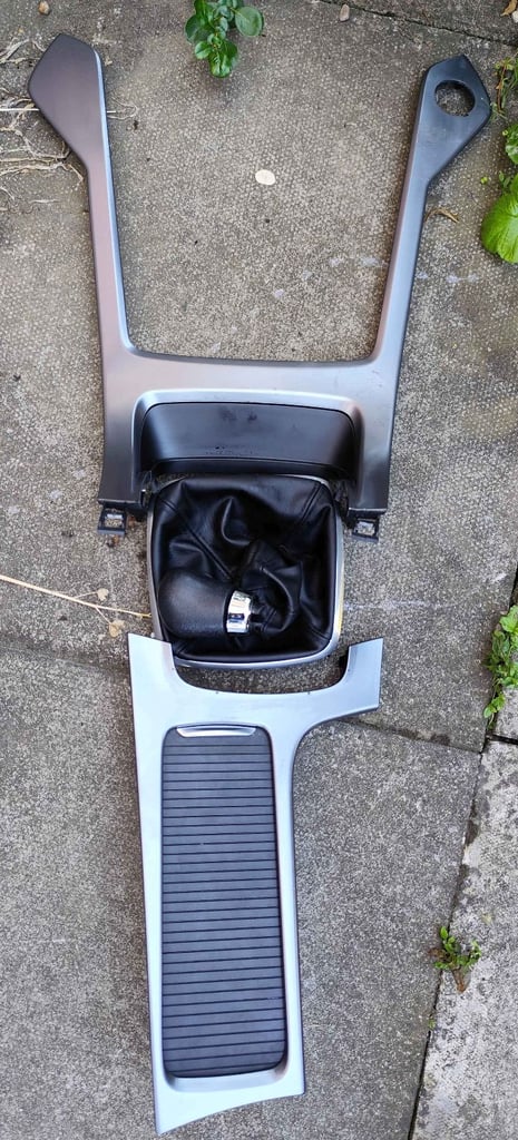  FORD MONDEO MK4 CENTRE CONSOLE /Gear Selector Surround /DASHBOARD FASCIA SURROUND TRIM £50