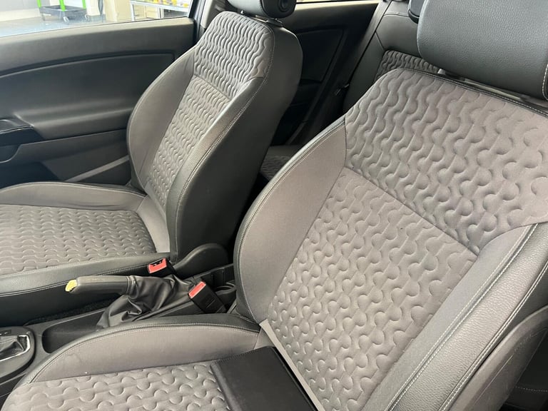 2013 Vauxhall Corsa 1.4 16V SE Auto Euro 5 3dr HATCHBACK Petrol Automatic