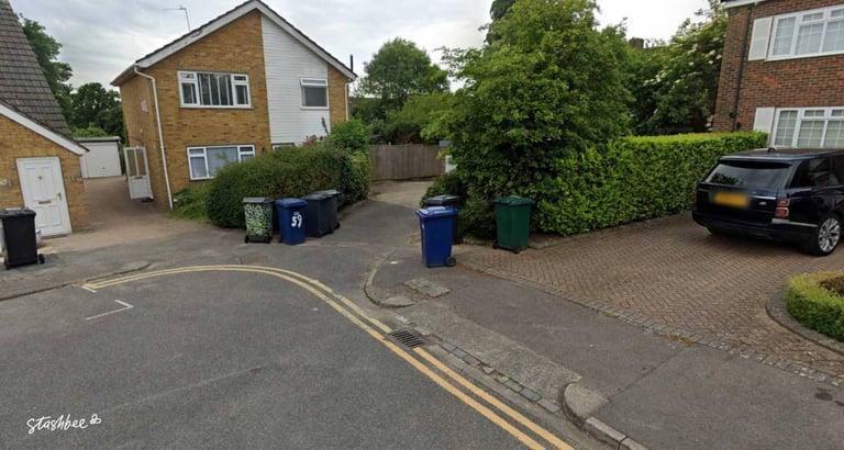 Garage to rent in Barnet (EN5) | Stashbee