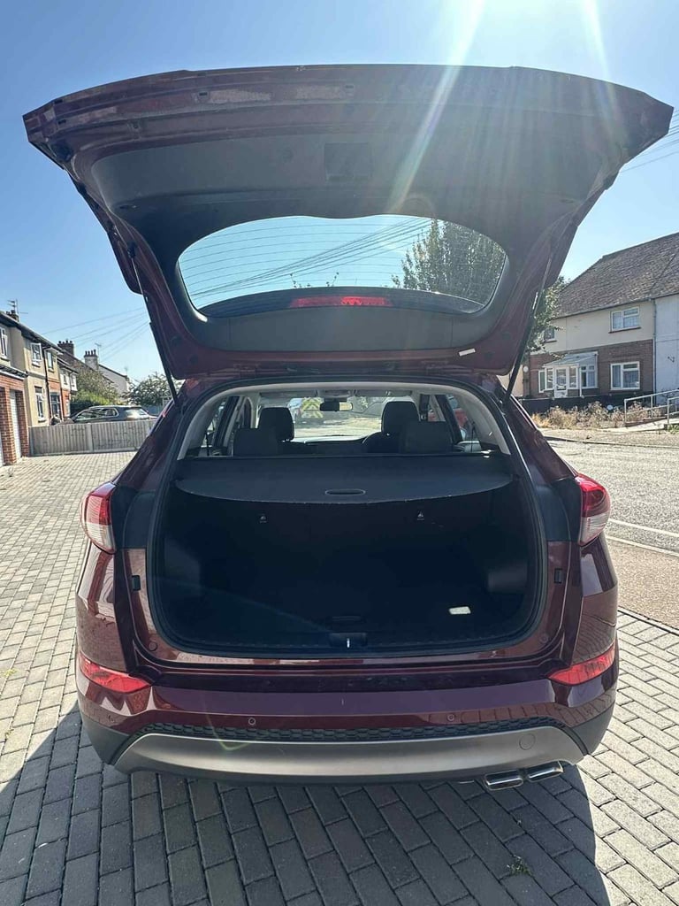 Hyundai, TUCSON, Estate, 2016, Manual, 1995 (cc), 5 doors