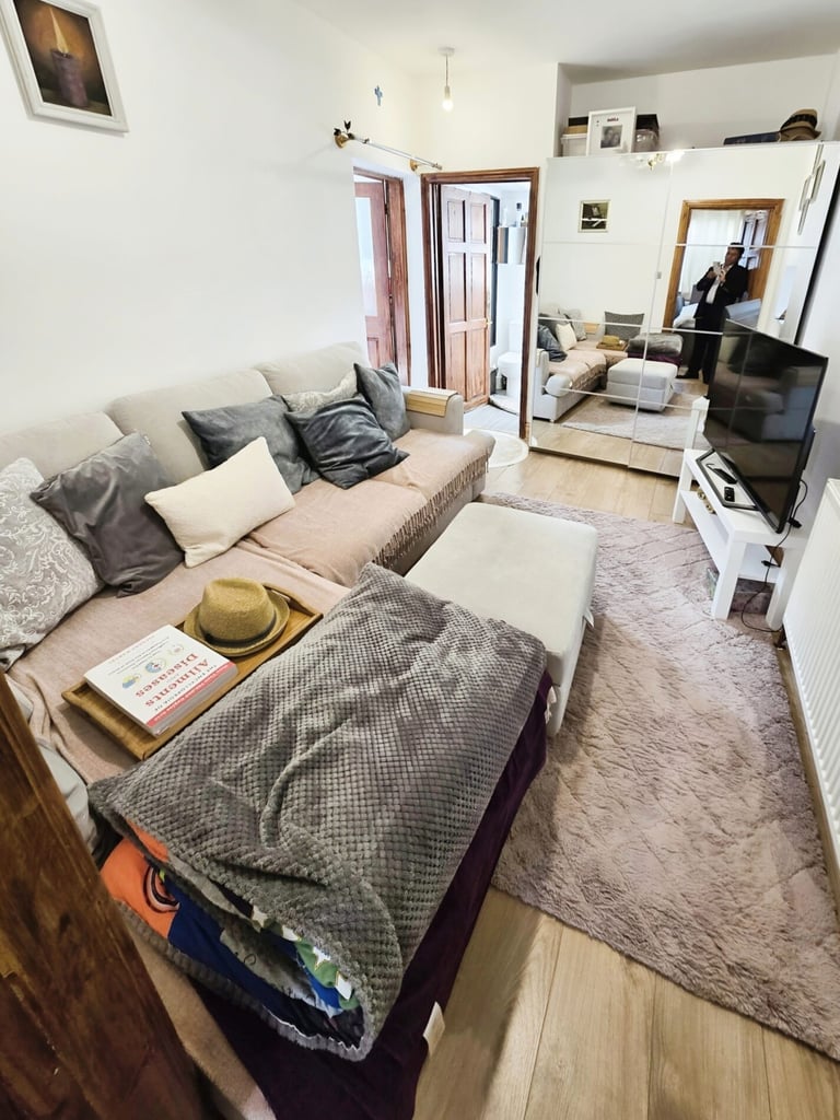 5 bedroom house in Fairlop Gardens 5 Bed house for Sale