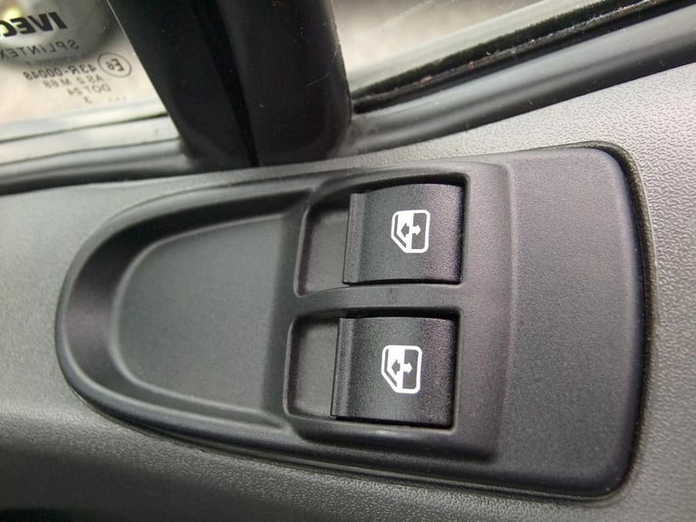 2014 "64" Iveco Daily 70C17 EEV, 7 tonne HGV Panel Van +TAIL LIFT, Digital Tacho