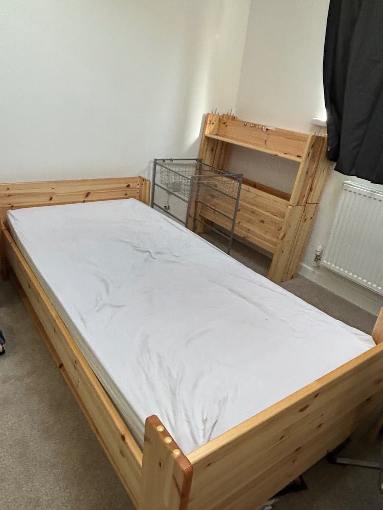 Solid wood single bed