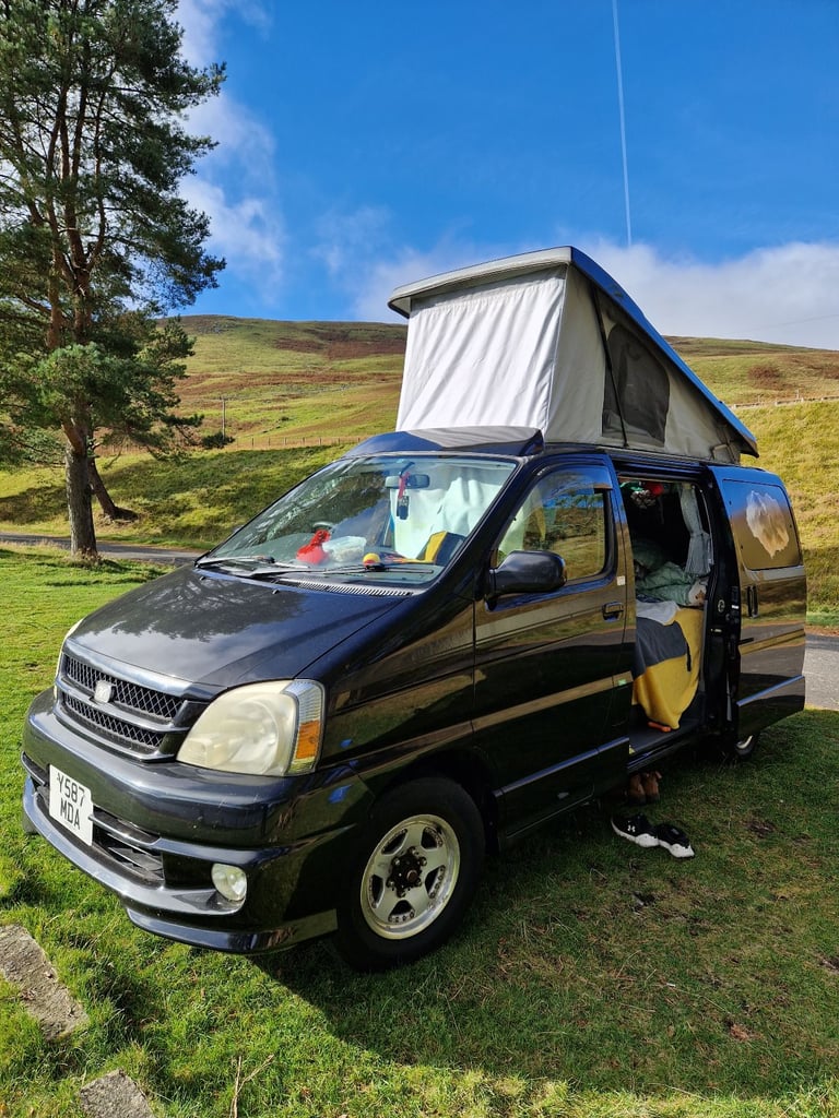 Toyota Hiace Pop Top Camper Van, 2001, 2700 (cc)
