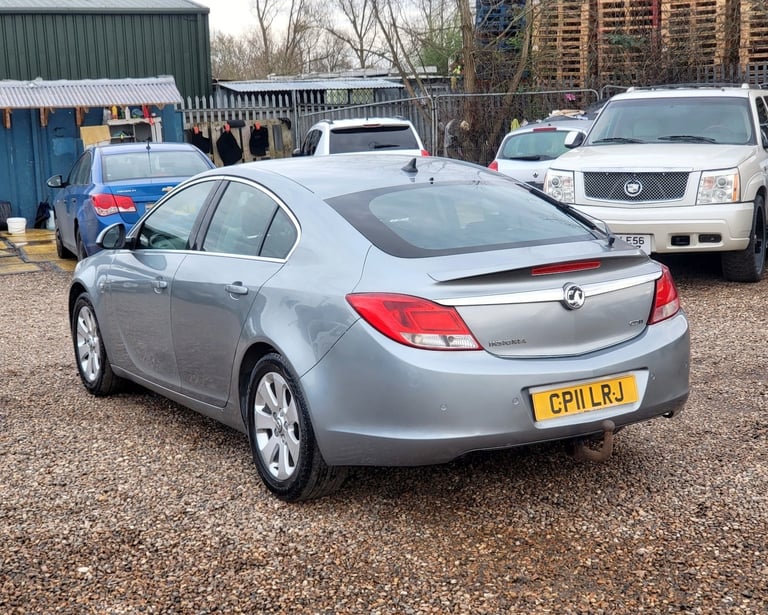 2011 VAUXHALL INSIGNIA 2.0 CDTI SRI NAV (160) 5 DOOR DIESEL MANUAL SILVER
