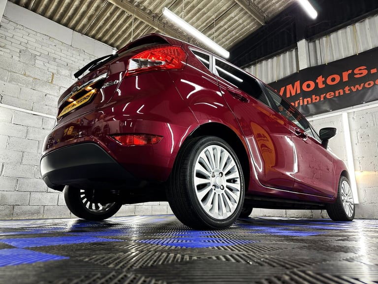 2011 Ford Fiesta 1.6 Titanium Hatchback 5dr Petrol Manual (134 g/km  118 bhp)
