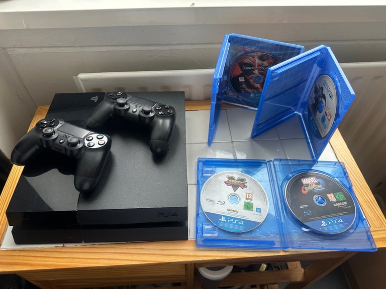 image for PS4 with Games + 2 controllers 