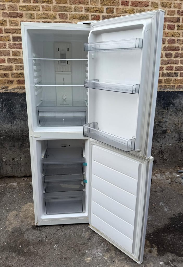 Daewoo Fridge Freezer With Free Delivery N Warranty 