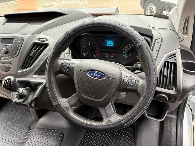 2015 Ford Transit Custom 2.2 TDCi 100ps Low Roof Van ECOnetic PANEL VAN Diesel Manual