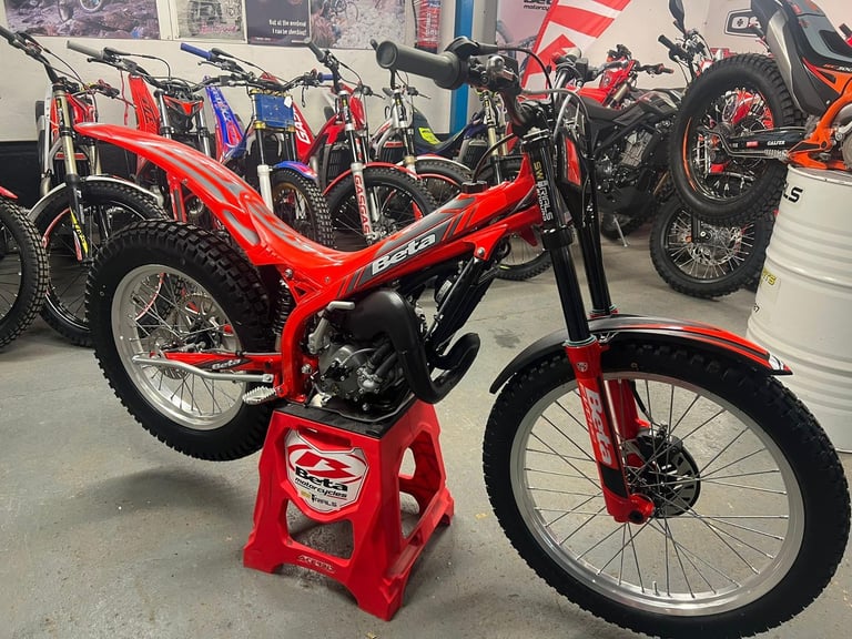 2025 Beta EVO Senior BW 80cc Trials Bike - Schoolboy Youth Fun Off-Road 