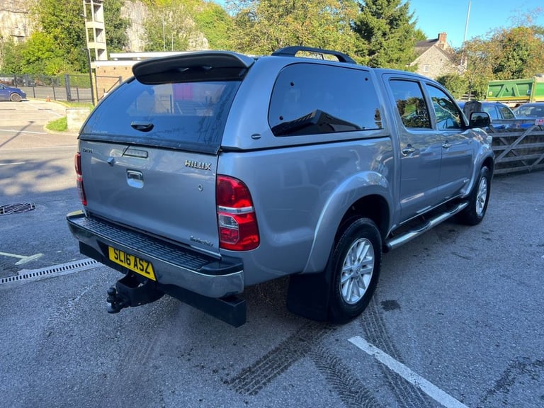 2016 16 TOYOTA HI-LUX 3.0 D-4D INVINCIBLE PICKUP D/CAB 4DR DIESEL MAN 4WD EURO 5