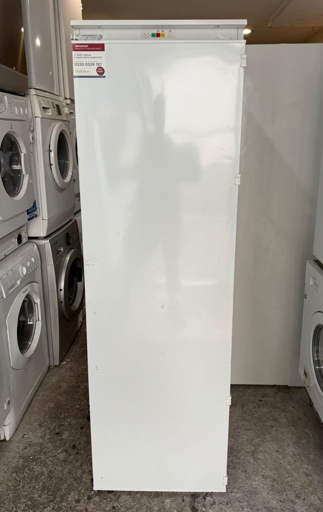 CDA FW881/2 BUILT IN NICE TALL JUST FREEZER WITH WARRANTY  