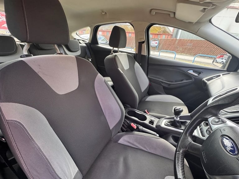 2013 Ford Focus 1.0T EcoBoost Zetec Hatchback 5dr Petrol Manual Euro 5 (s/s) (125 ps) Hatchback P... - Image 10