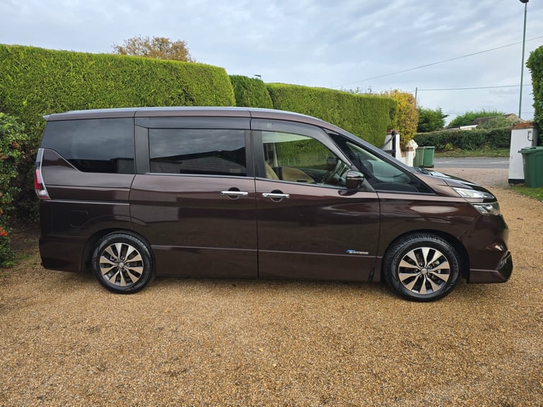 NISSAN SERENA 2.0 S-HYBRID Highway Star V - AUTOMATIC - 8 SEATER - 5DR - 2018