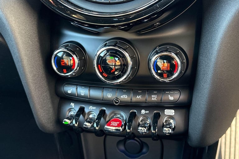 2019 MINI Hatch 2.0 John Cooper Works Hatchback 3dr Petrol Steptronic Euro 6 (s/s) (231 ps) HATCH...