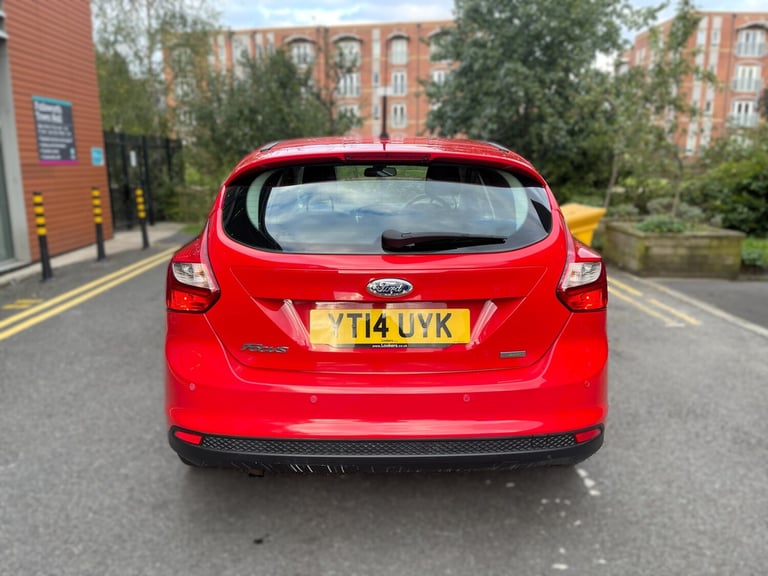 2014 Ford Focus 1.0 125 EcoBoost Zetec 5dr HATCHBACK Petrol Manual
