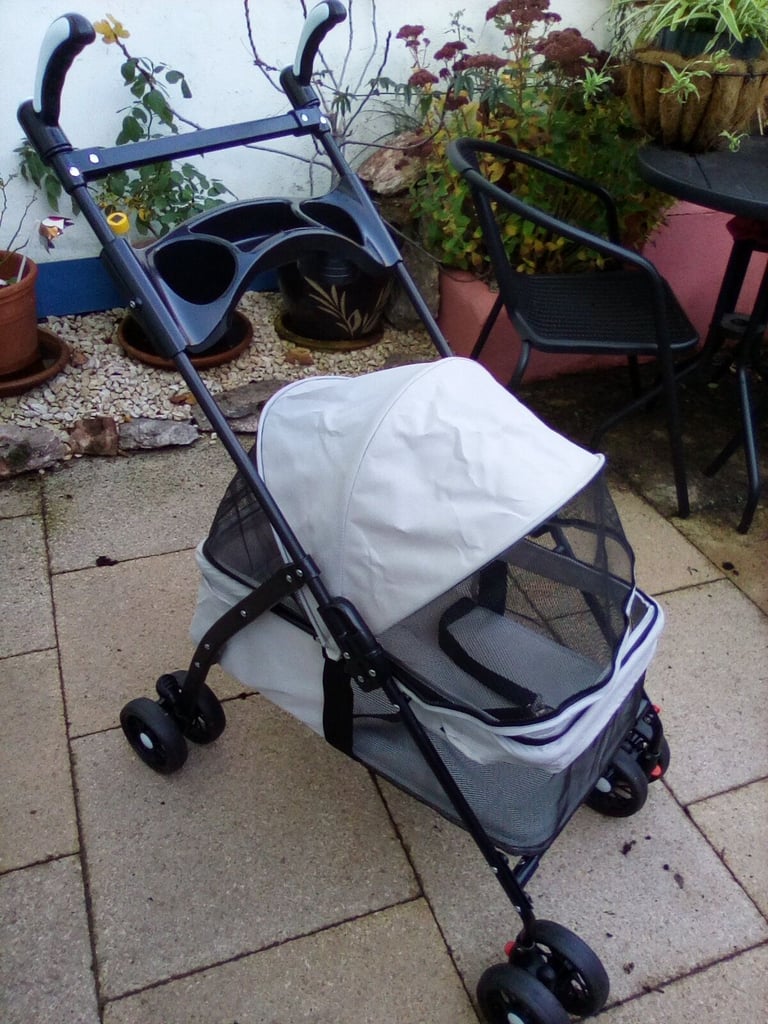 Pet stroller