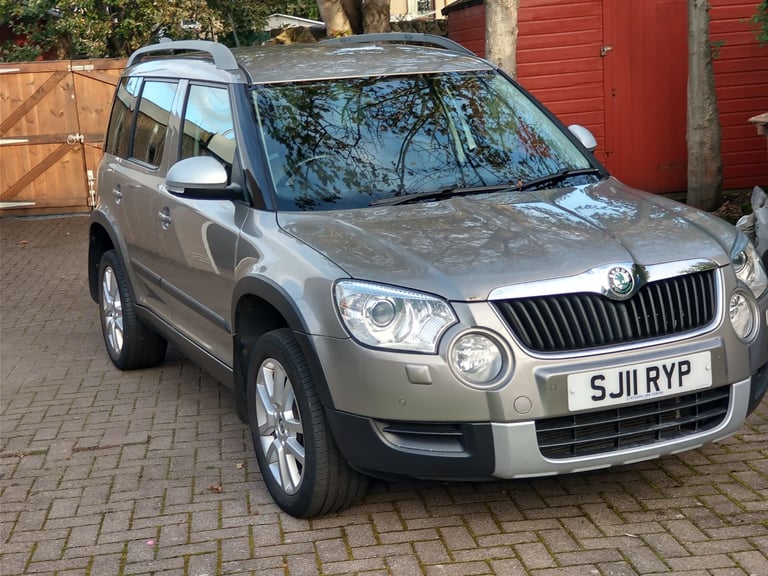 Skoda, YETI, Elegance, 2011, Manual, 1197 (cc), 5 doors