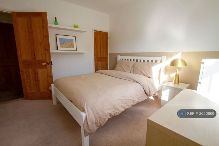 1 bedroom in Victoria Cottages, Bramley, Guildford, GU5 (#2650869)